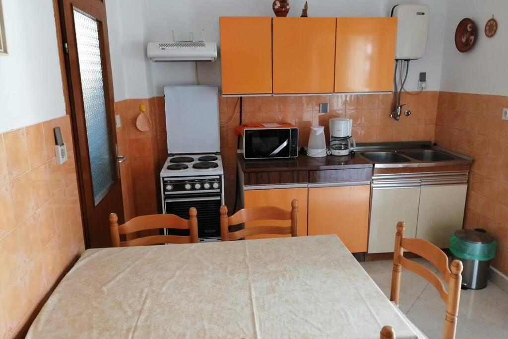 Spacious 2-Room Apartment With Beautiful Sea View تْسْغيكفانِتْسا المظهر الخارجي الصورة