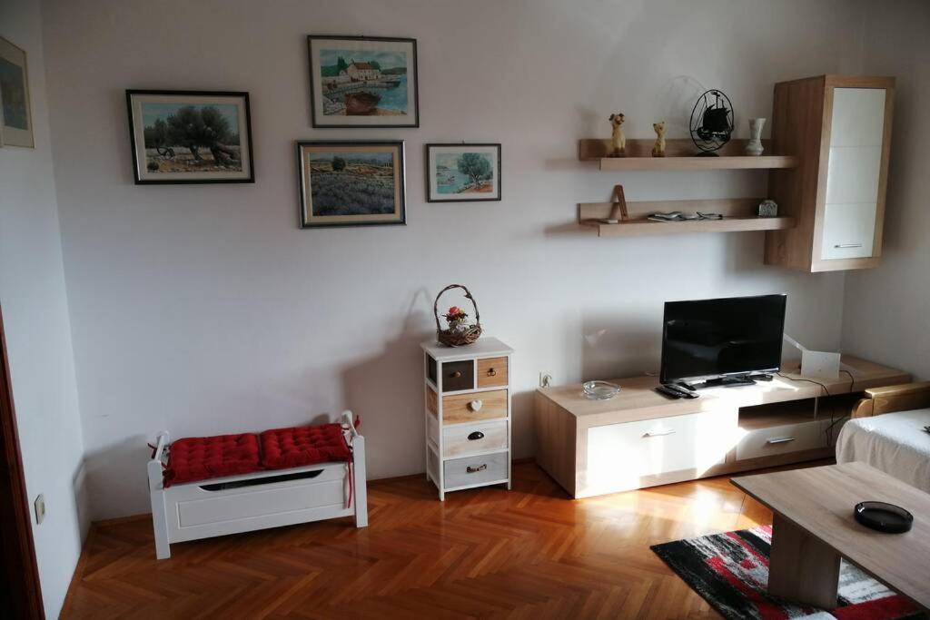 Spacious 2-Room Apartment With Beautiful Sea View تْسْغيكفانِتْسا المظهر الخارجي الصورة